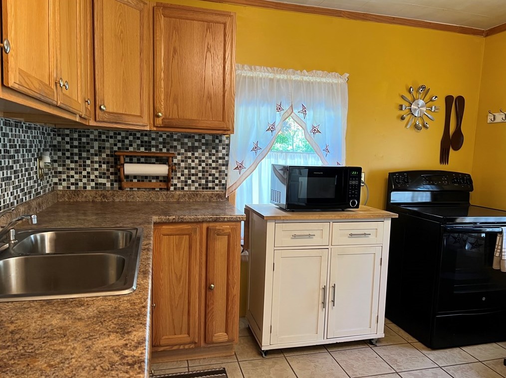 2105 Graceland Rd, New Castle, PA 16105