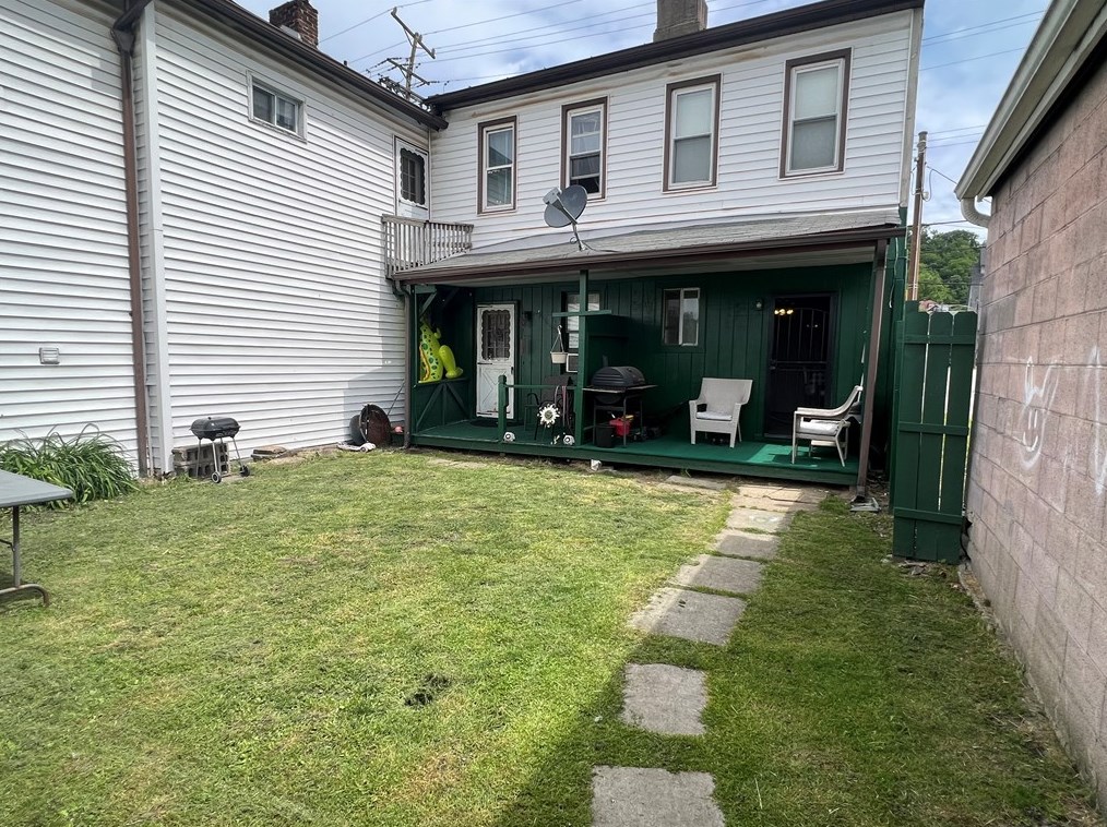 2520-2522 Walnut St, McKeesport, PA 15132