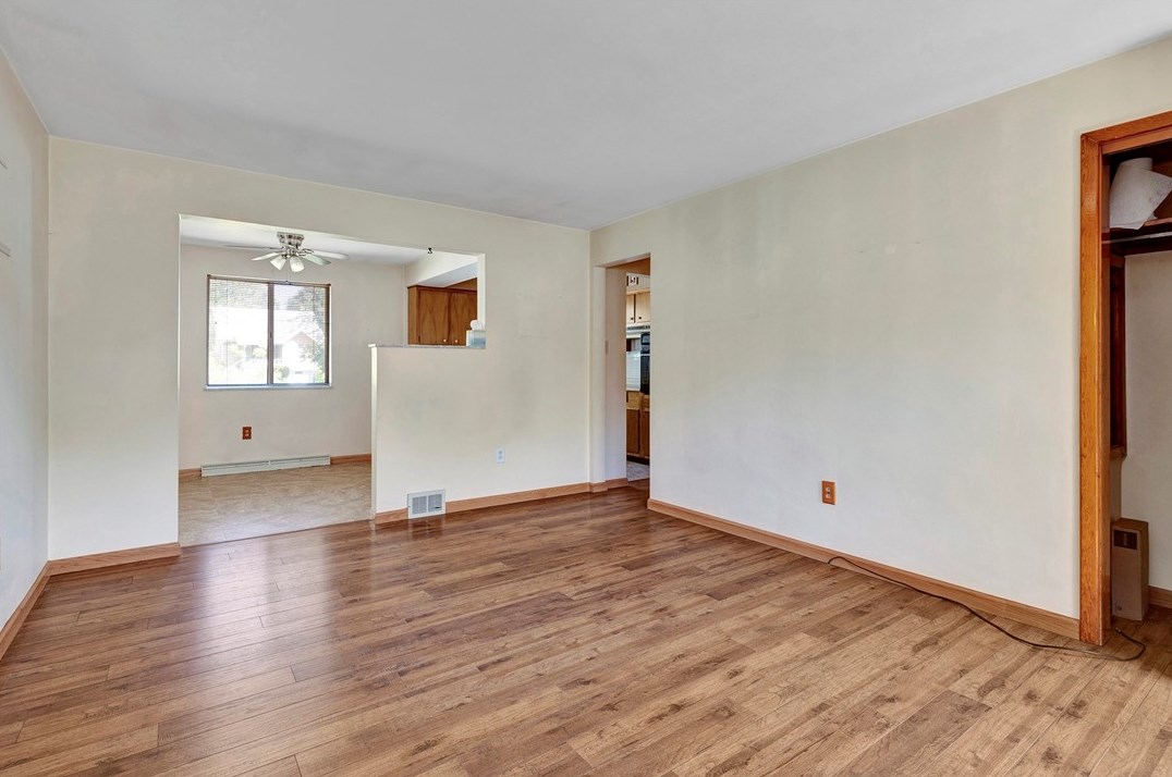 2520 Burgess St, Beaver Falls, PA 15010