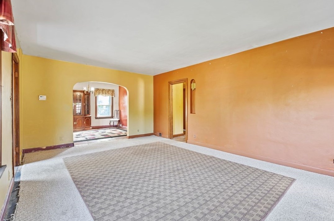 112 Arlington Ave, North Versailles, PA 15137-1907