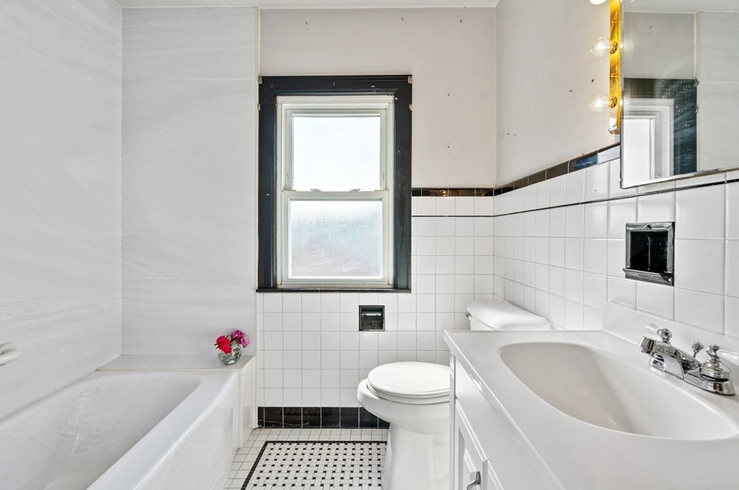 112 Arlington Ave, North Versailles PA 15137-1908 exterior