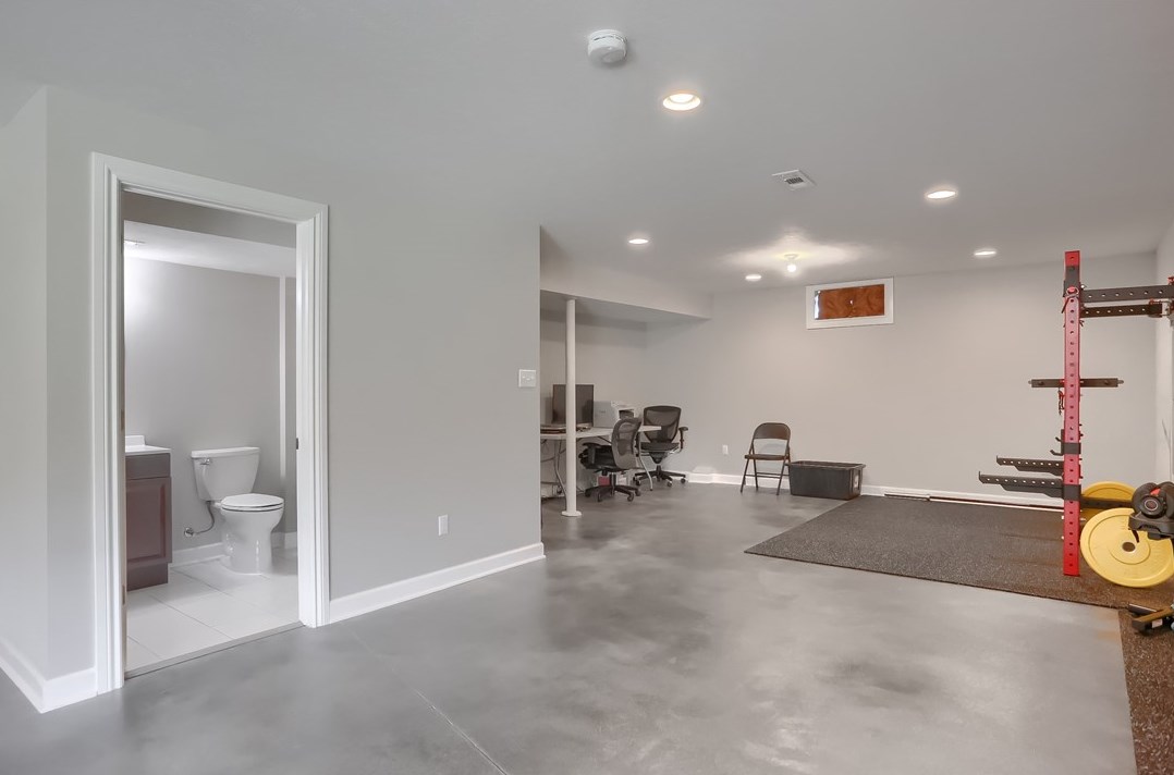 237 Tamarack Dr, Seven Fields PA  16046 exterior