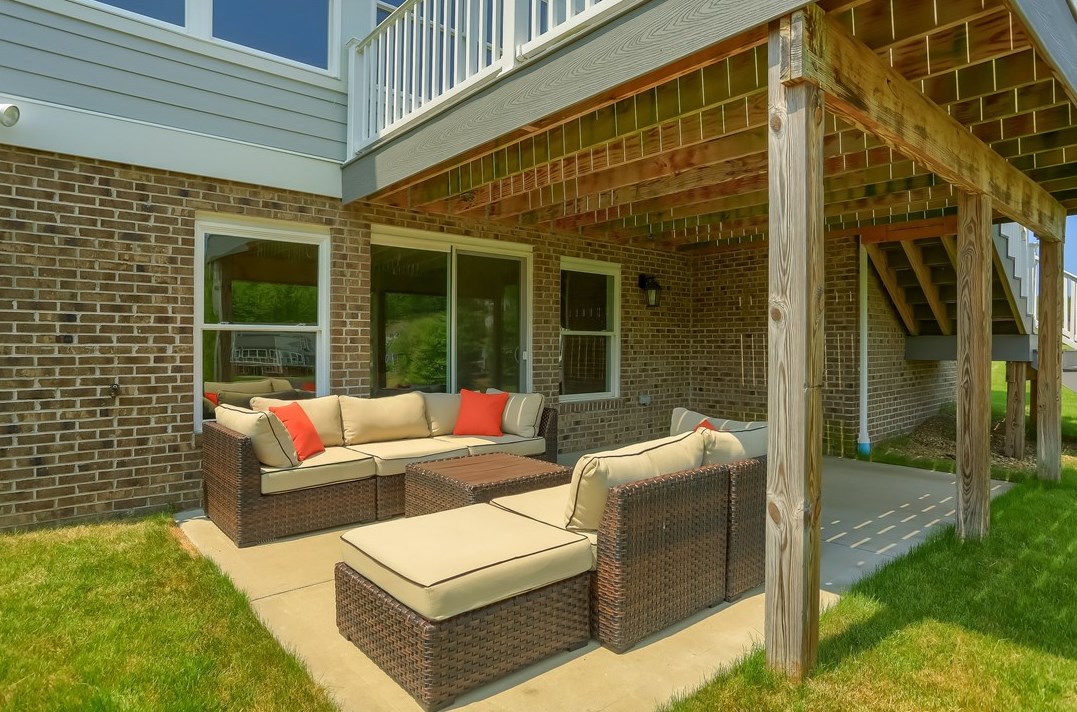 237 Tamarack Dr, Seven Fields PA  16046 exterior