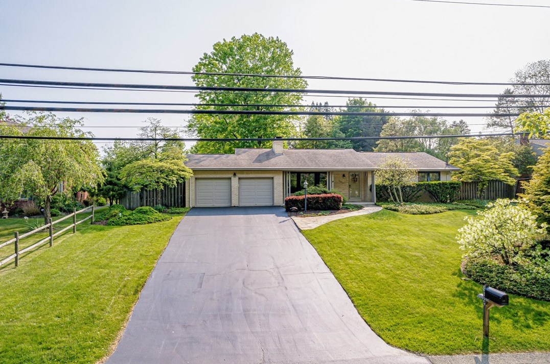 2327 Saunders Station Rd, Monroeville, PA 15146-4456