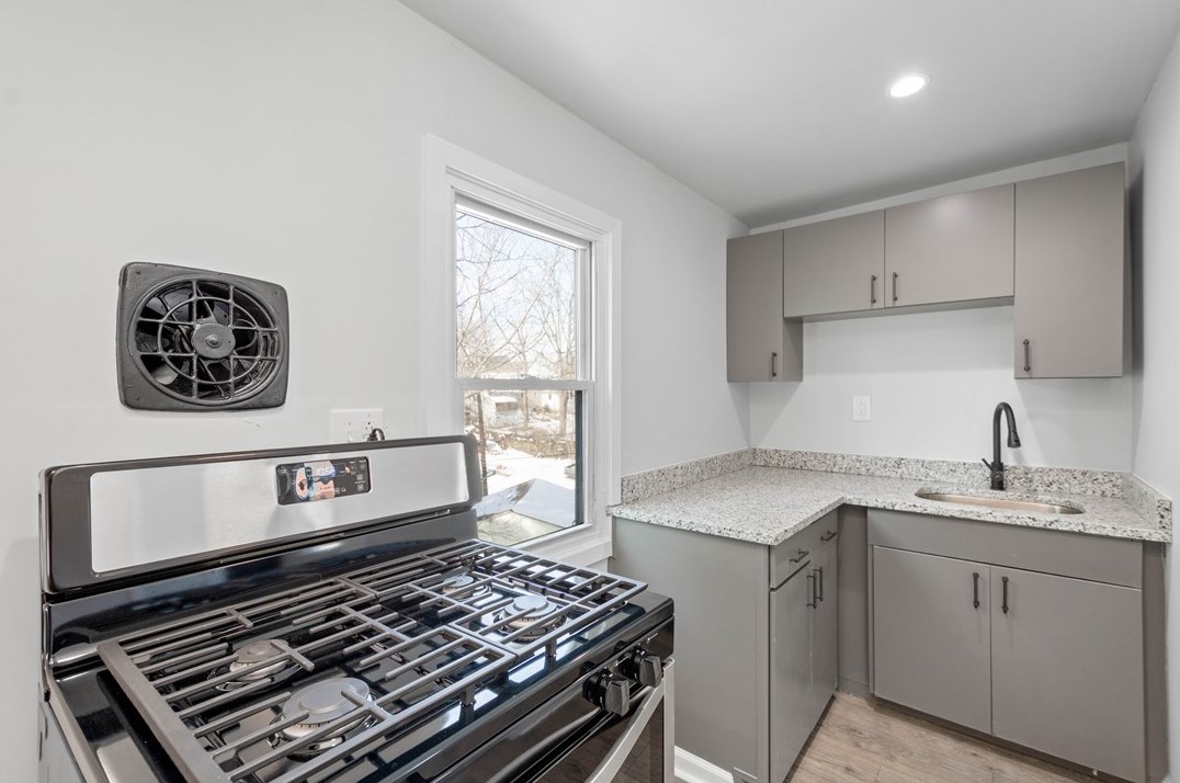 656 Dow Ave, Collier Township, PA 15106-2850