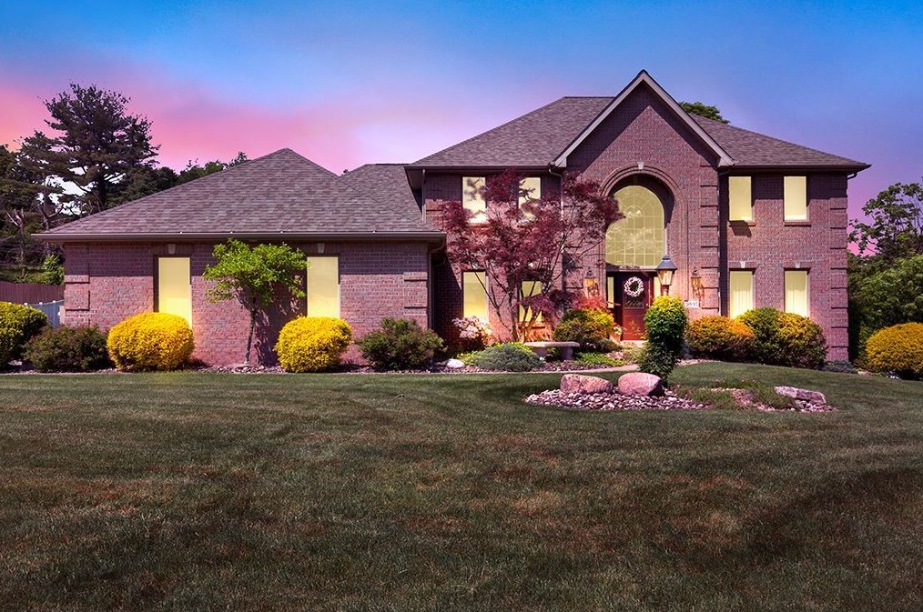 9891 Buckingham Pl, North Huntingdon, PA 15642