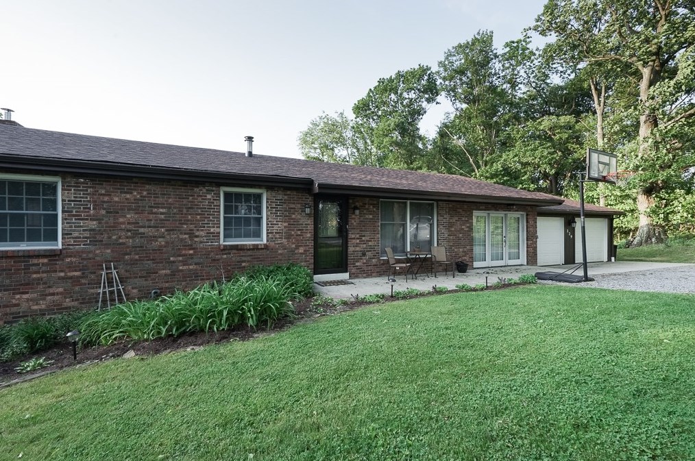 329 Joe Cain Rd, Bulger, PA 15019