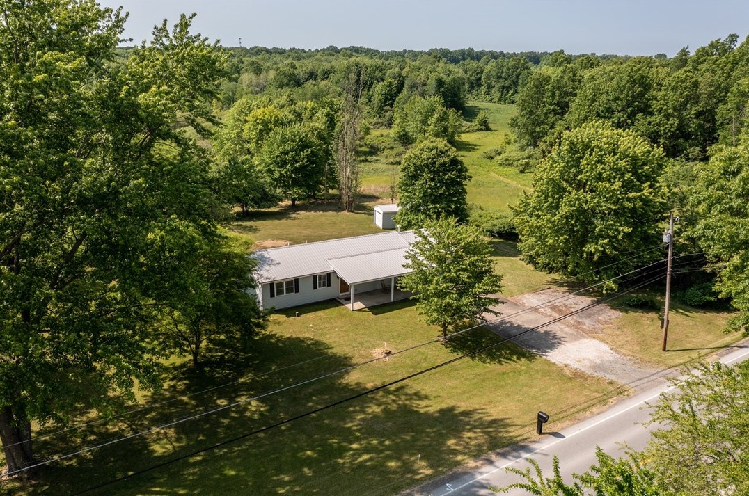 1885 Mercer West Middlesex Rd, Mercer, PA 16137