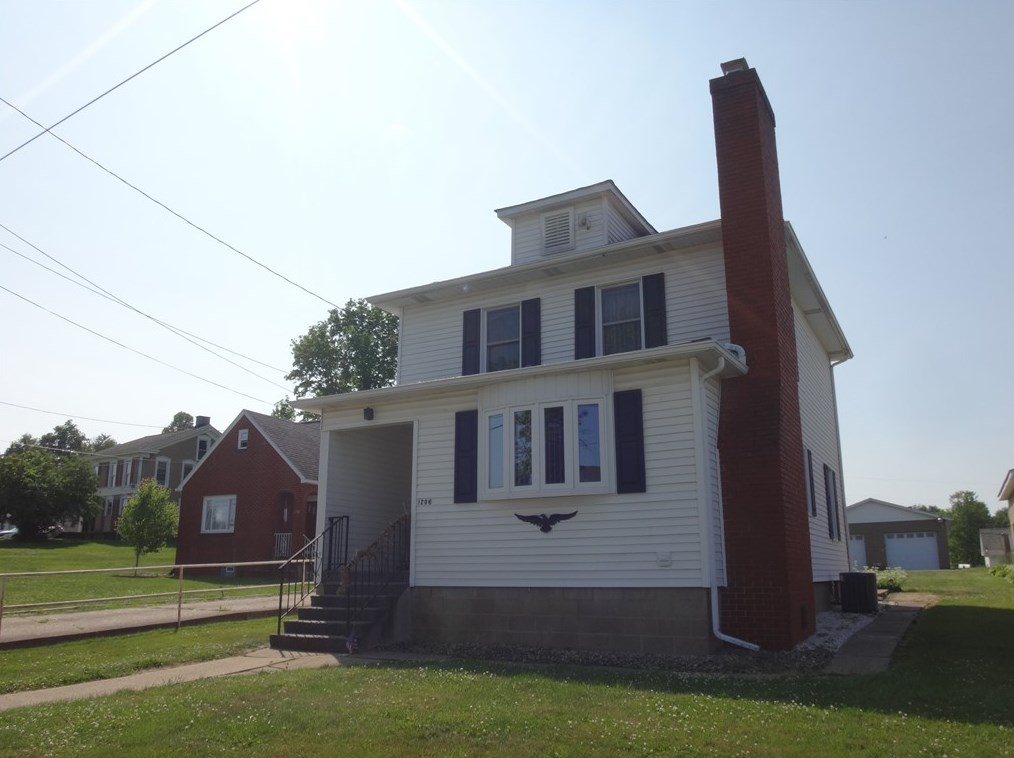 125 1st St, Hiller, PA 15444