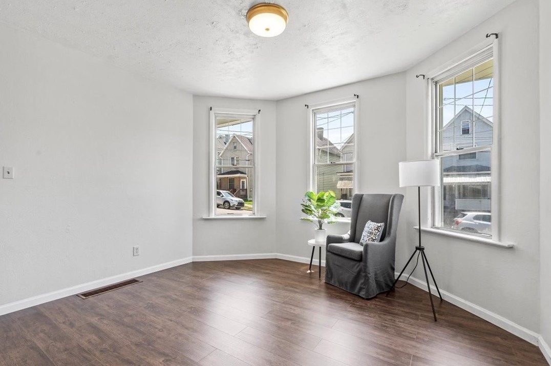 626 7 St, Monroeville PA 15140-1210 exterior