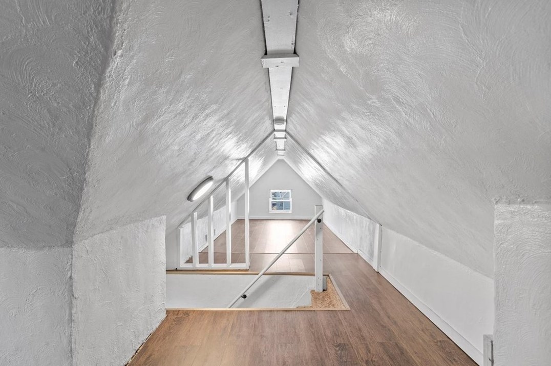 626 7 St, Monroeville PA 15140-1210 exterior