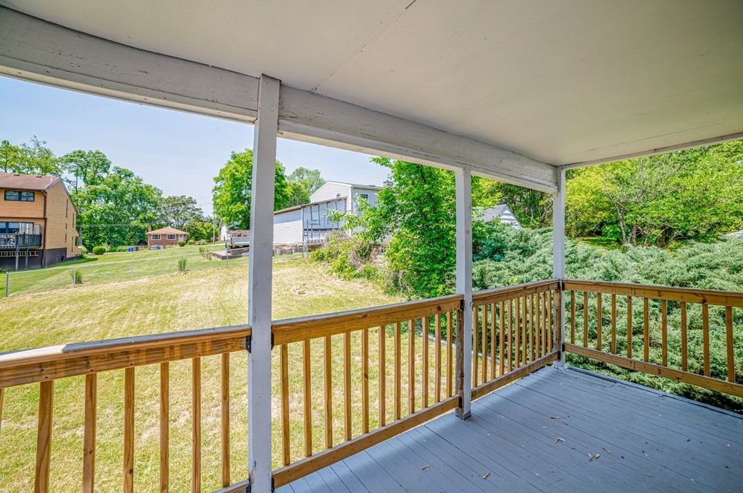 513 Kentucky Ave, Monroeville PA 15146-3930 exterior