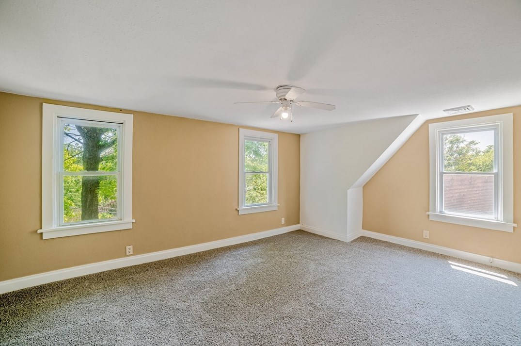 513 Kentucky Ave, Monroeville PA 15146-3930 exterior