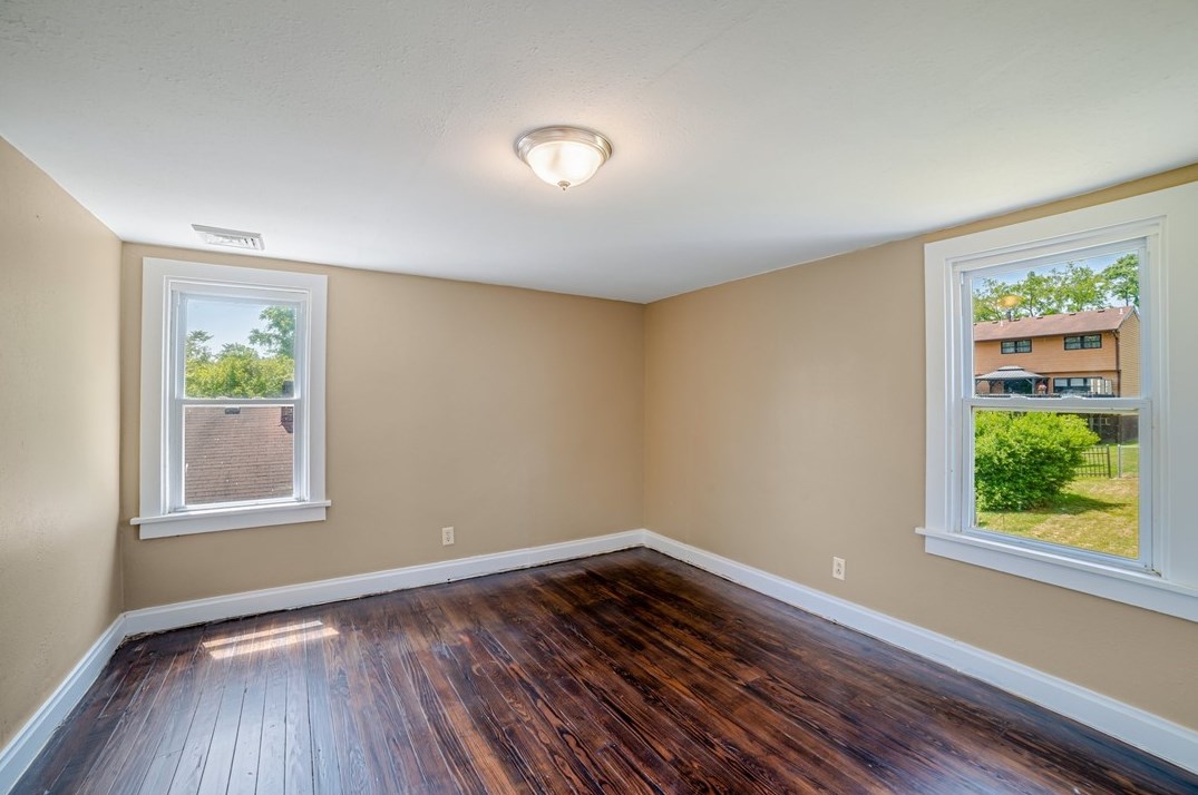 513 Kentucky Ave, Monroeville PA 15146-3930 exterior