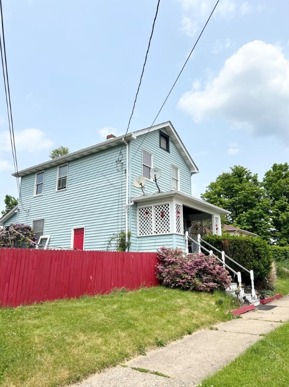 813-815 9th Ave, Brackenridge, PA 15014