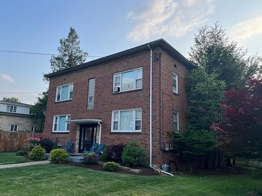 302 8th St, Indiana, PA 15701-1750