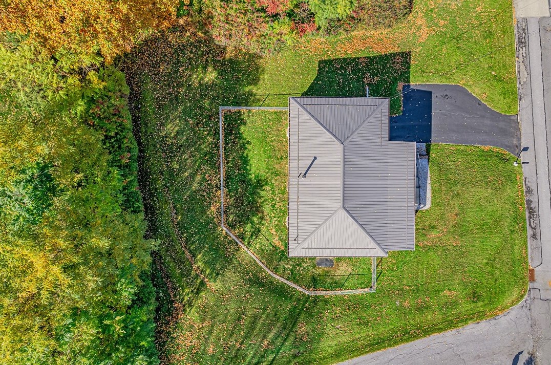 1918 Eugene St, Johnstown, PA 15904-1011