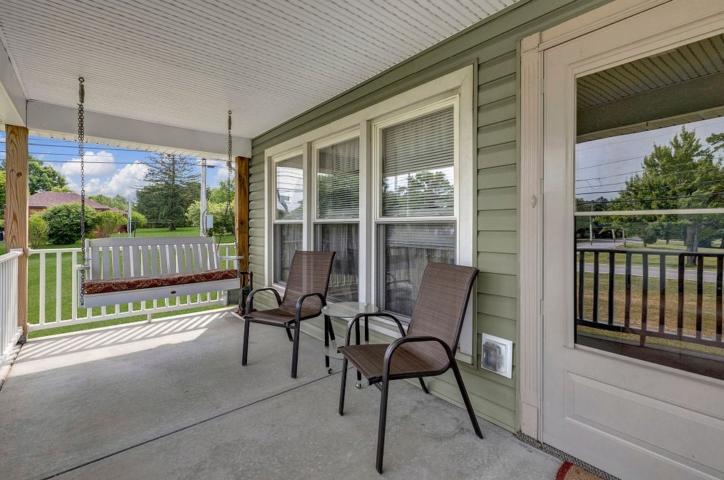 503 Blackhawk Rd, Beaver Falls, PA 15010