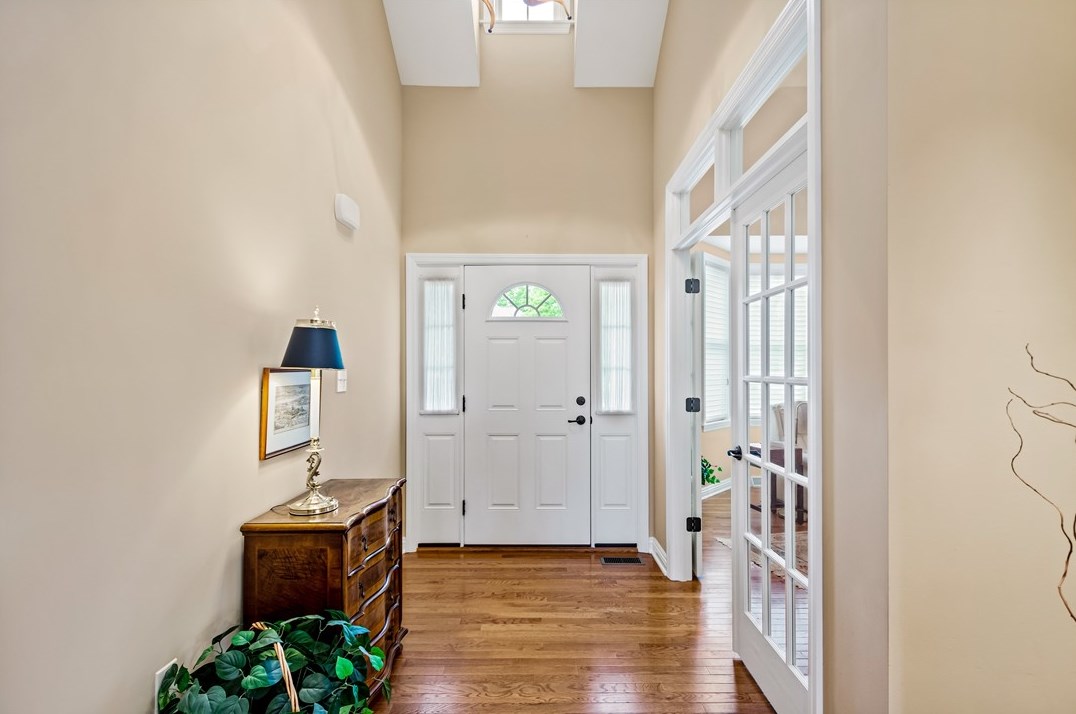 2031 Gables Ct, Seven Fields, PA 16046-3051