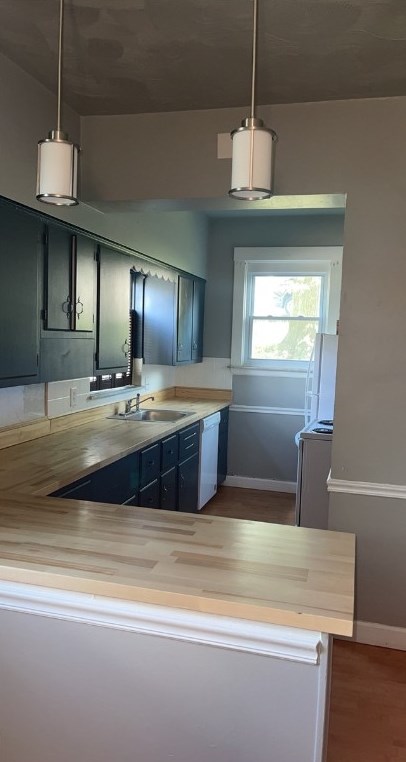 356 Locust Ave, Washington PA 15301-9730 exterior