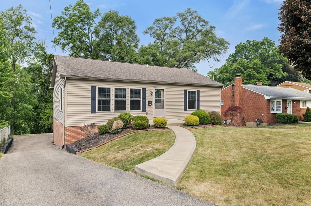 132 Donley Dr, Monroeville, PA 15146-1510