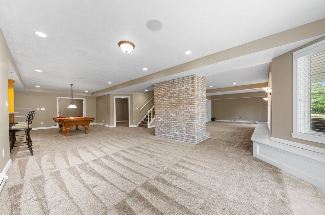 1032 Lexington Dr, Export PA  exterior