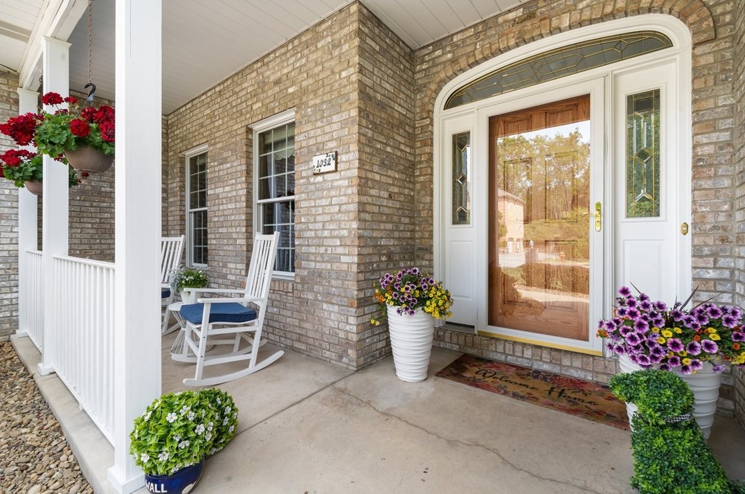 1032 Lexington Dr, Export, PA 15632-9022