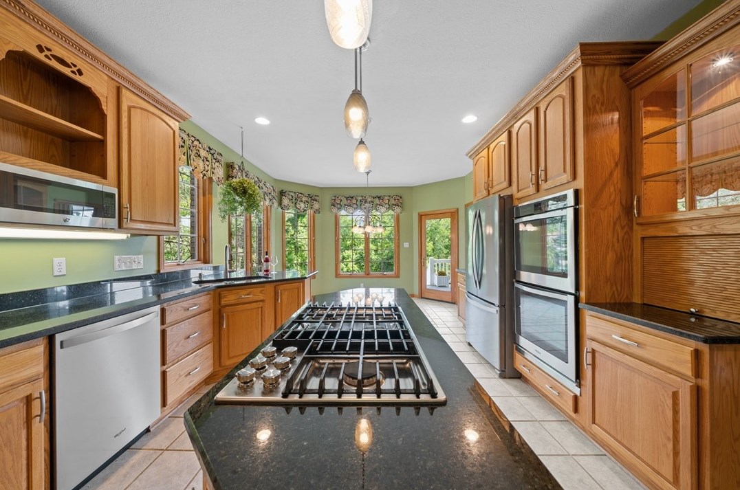 1032 Lexington Dr, Export PA  exterior