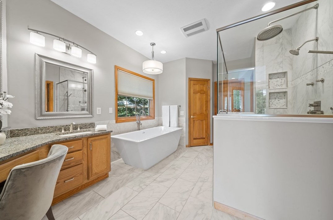 1032 Lexington Dr, Export PA  exterior