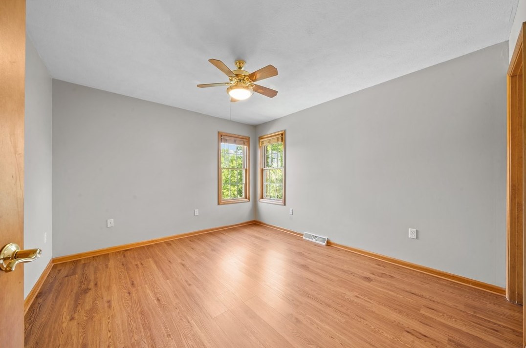 1032 Lexington Dr, Export PA  exterior