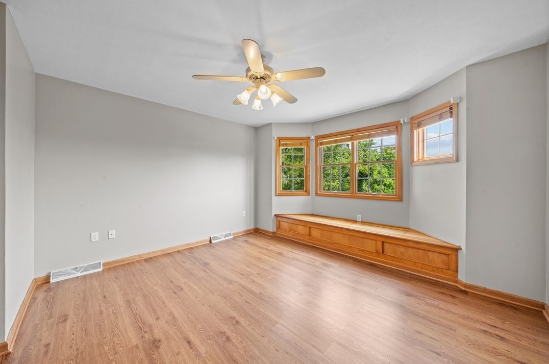 1032 Lexington Dr, Export PA  exterior