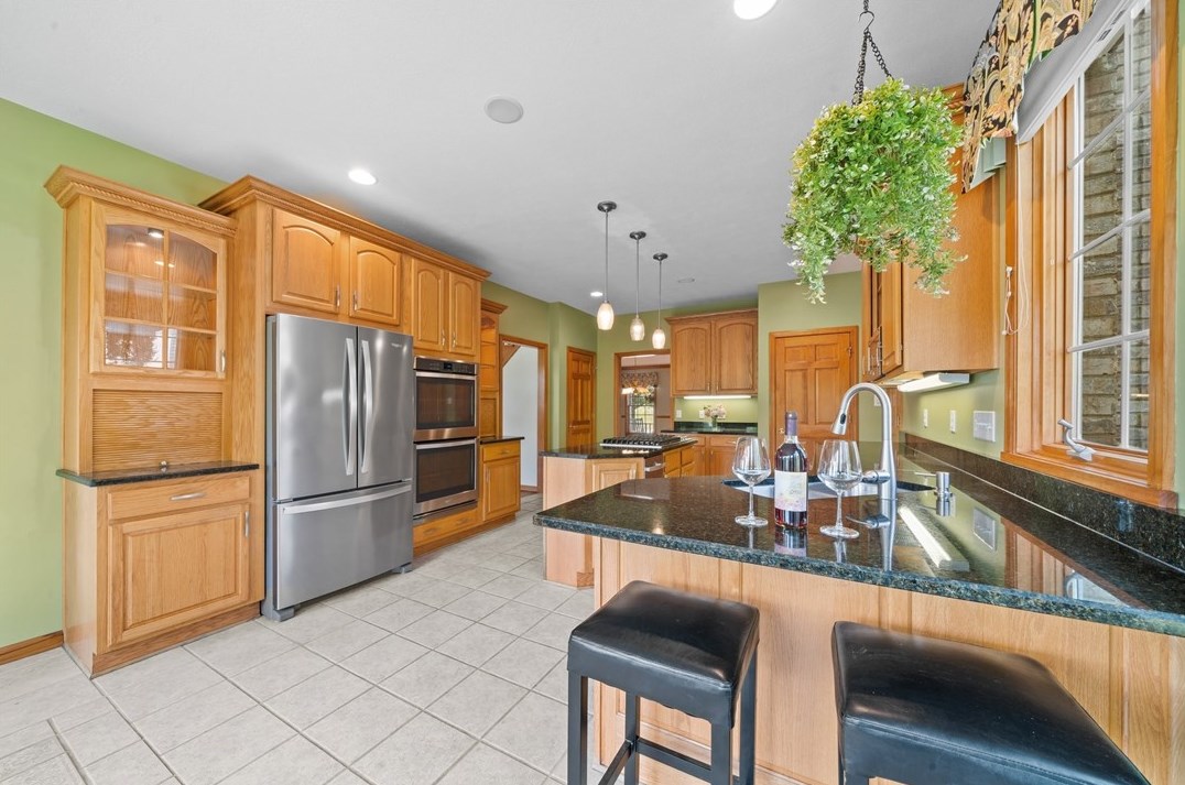 1032 Lexington Dr, Export PA  exterior