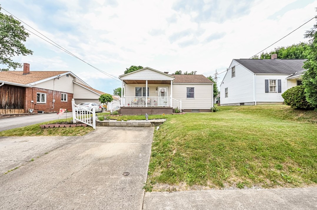 502 Indiana Ave, Blairsville, PA 15717-1055