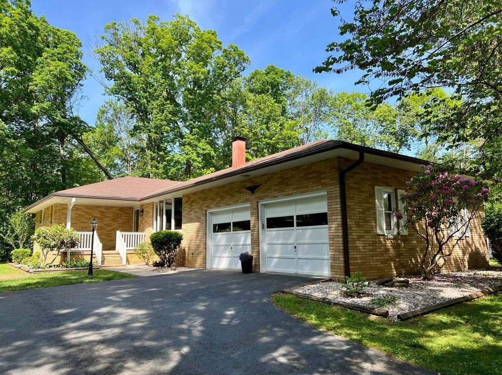 35 Como St, Oliphant Furnace, PA 15401-9700