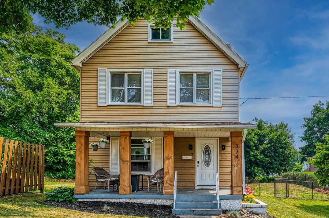 334 Orchard St, Springdale, PA 15144