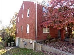 52 Kensington St, Oliphant Furnace, PA 15401