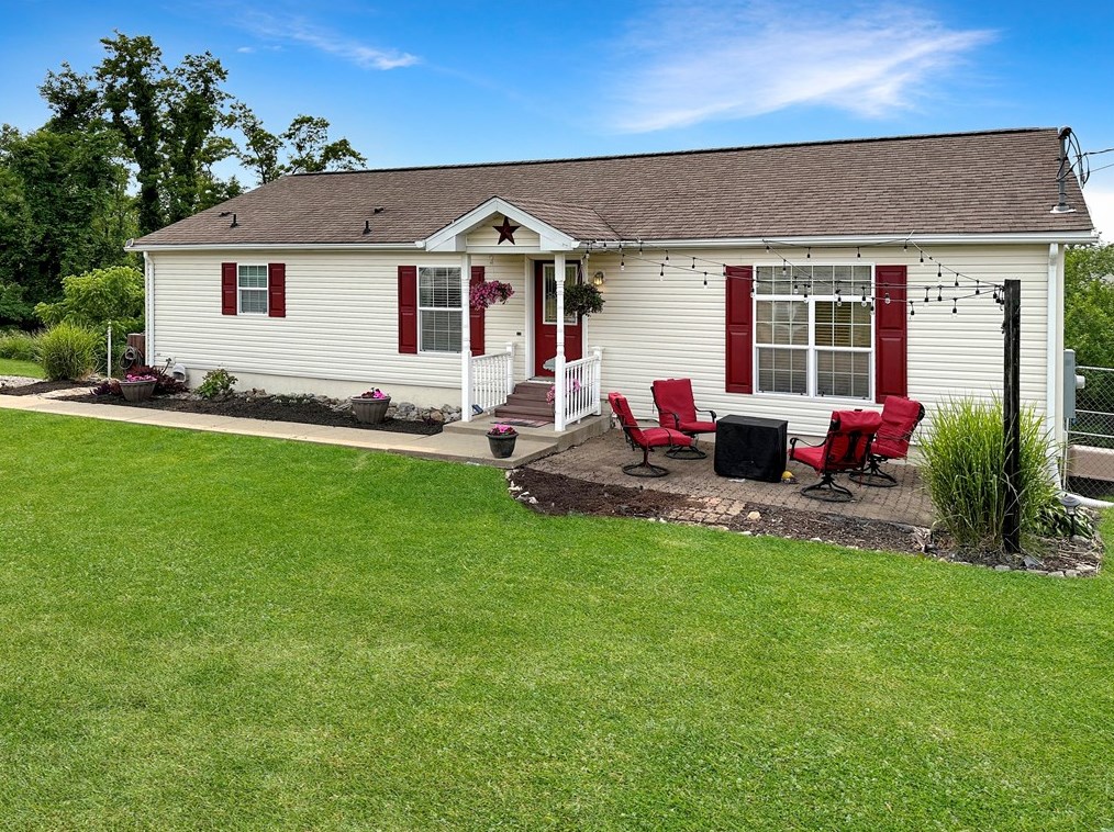 167 Poplar Rd, Rea, PA 15312-2501