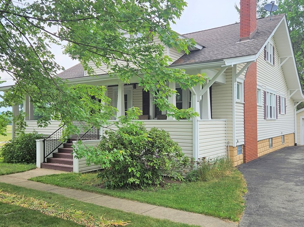 551 Pike Rd, Indiana, PA 15701-2234
