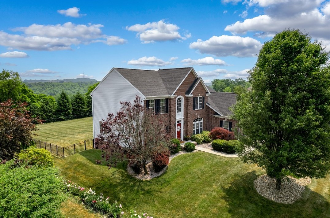 512 Shadow Ct, Gibsonia, PA 15044