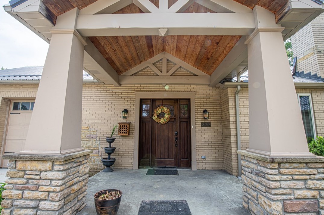 227 Derrick Ave, Oliphant Furnace, PA 15401