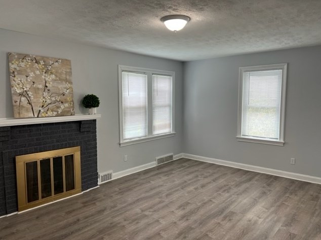 742 Grant St, Houston, PA 15342-1334
