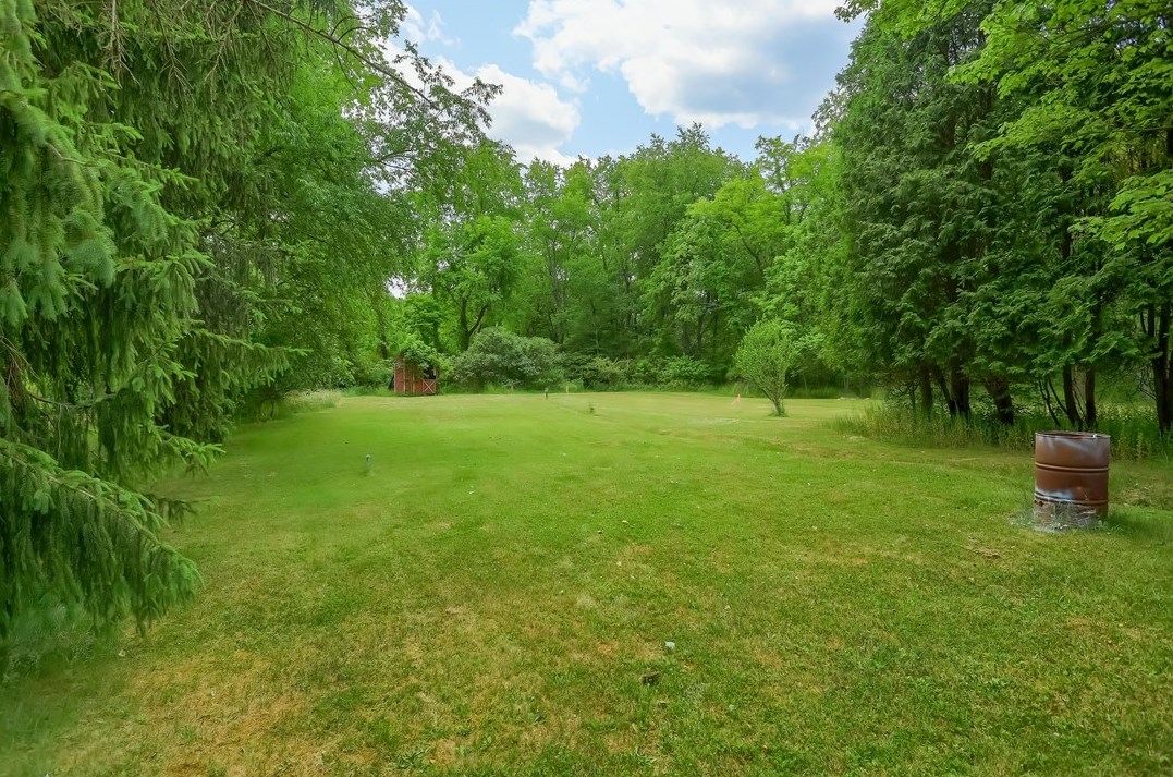 136 Gross Dr, Baden PA  15005-9605 exterior