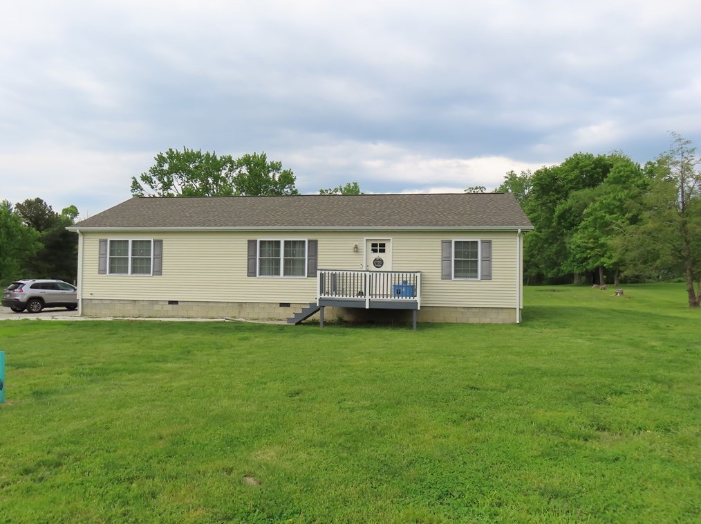 887 Mud Pike, Smithfield, PA 15478-1553