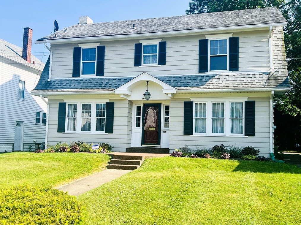 210 E Garfield Ave, New Castle, PA 16105