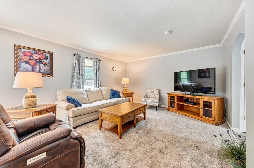 1402 Chelsea Dr North, Imperial, PA 15126