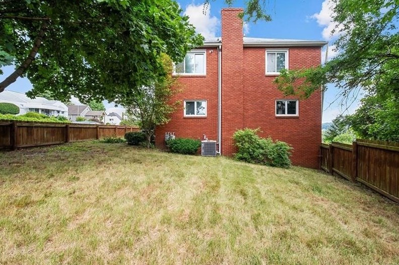 1870 W Chestnut St #2, Washington, PA 15301
