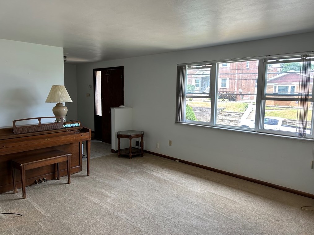 1814 Warriors Rd, Pittsburgh, PA 15205