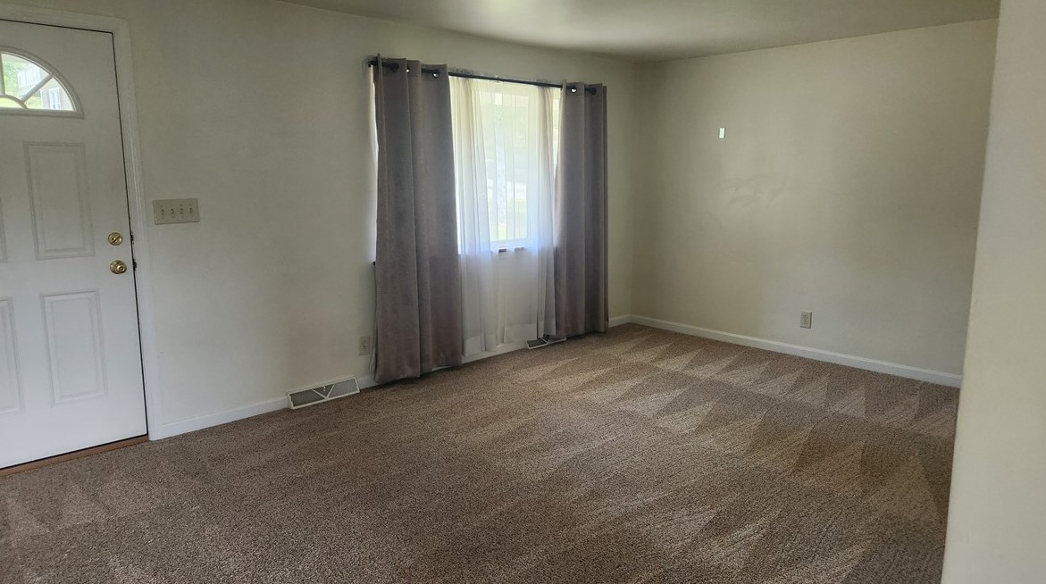 1489 Main St, Washington PA  15301-8886 exterior