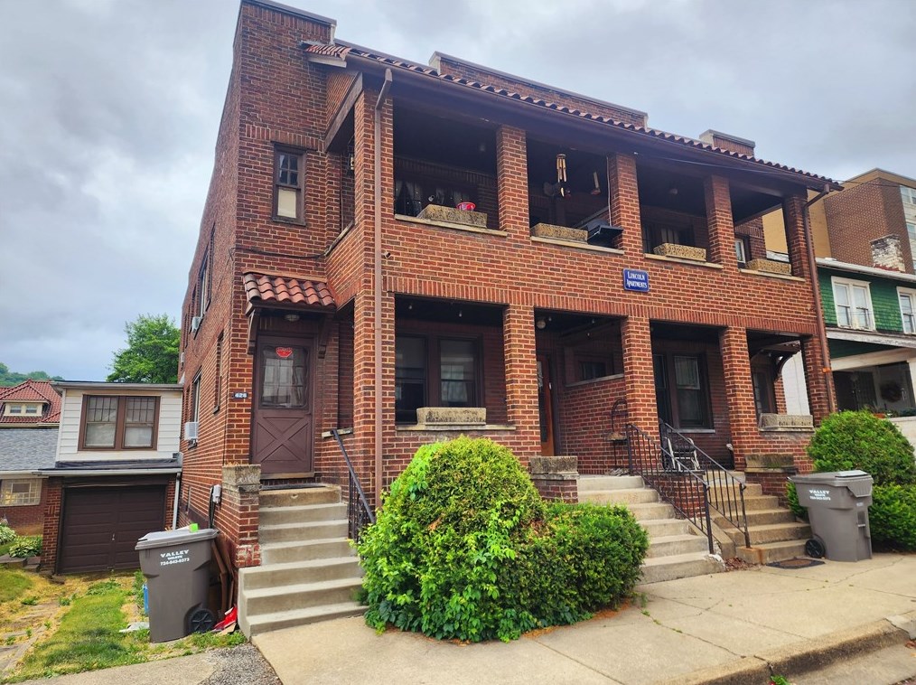 420 Short St, Ellwood City, PA 16117