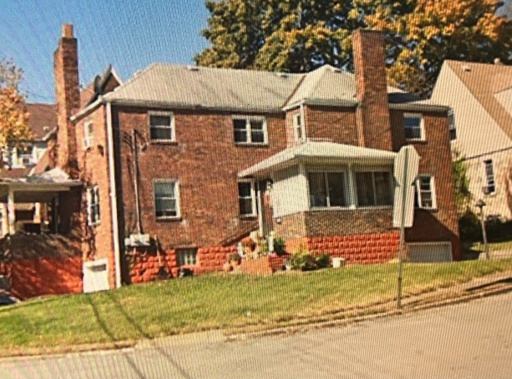 2819 Morlock St, Mckeesport, PA 15132-5113